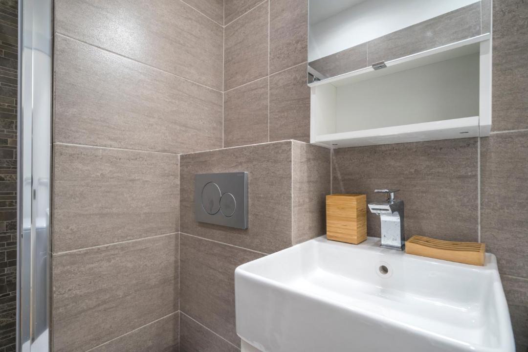 Photo of Bathroom in Fontenay-aux-Roses