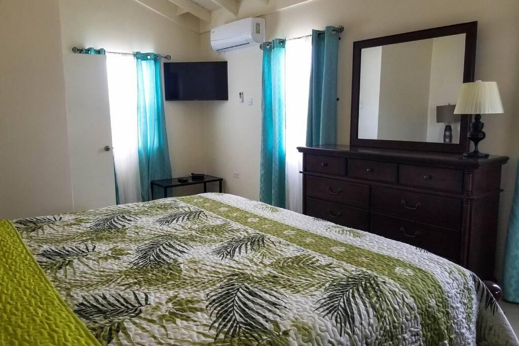 Photo of Bedroom in Mammee Bay