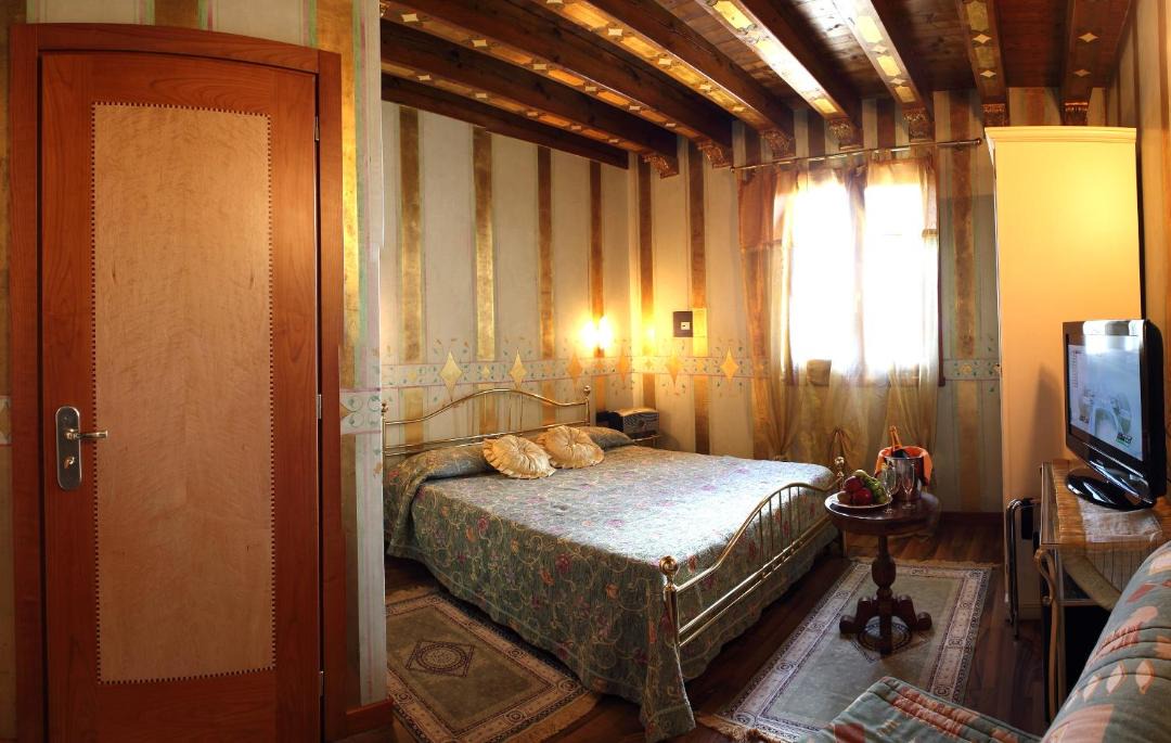 Photo of Bedroom in Santa Maria di Sala