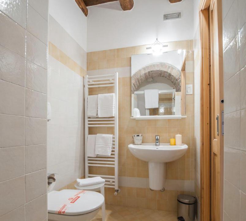 Photo of Bathroom in Arsie