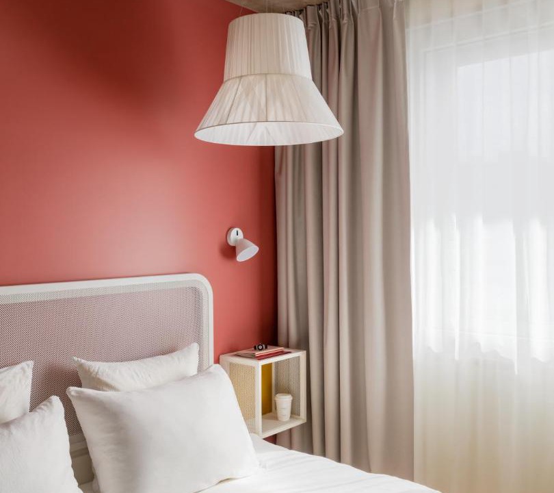Photo of Bedroom in 10th Arrondissement