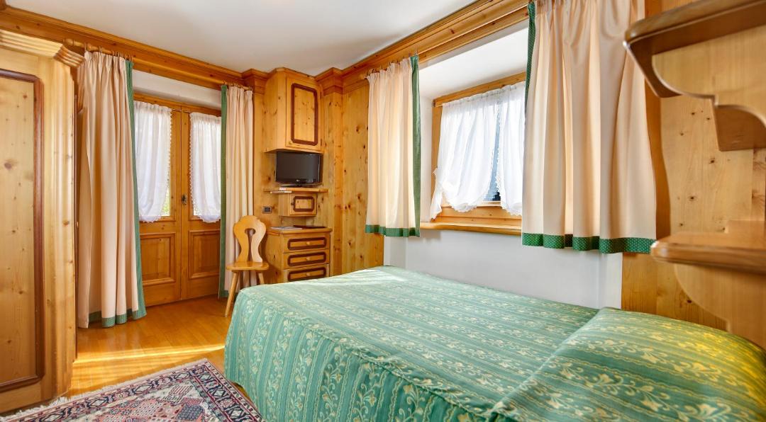 Photo of Bedroom in Cortina d'Ampezzo Historic Centre