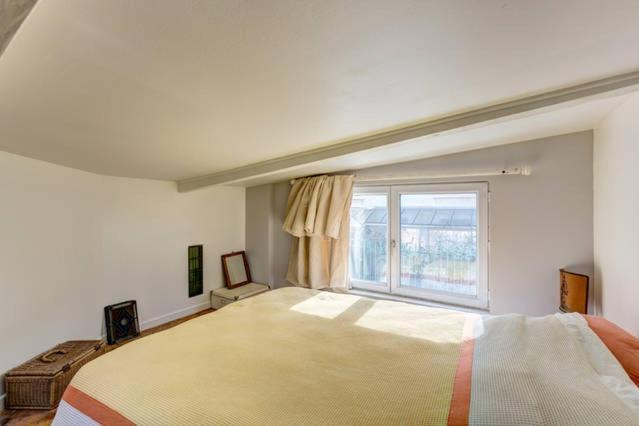 Photo of Bedroom in Clichy