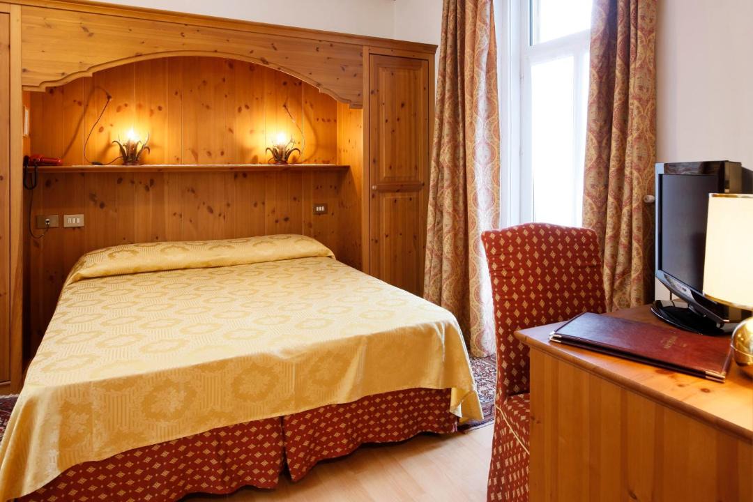 Photo of Bedroom in Cortina d'Ampezzo Historic Centre