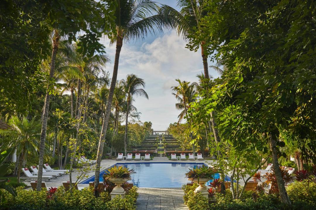 Photo of Others in Paradise Island