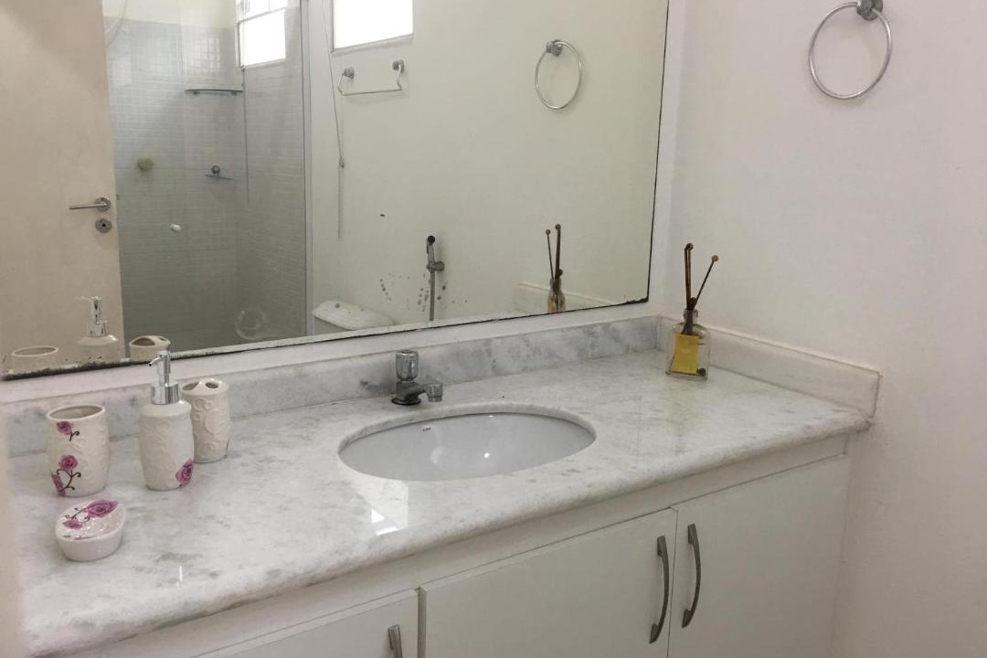 Photo of Bathroom in Caravelas