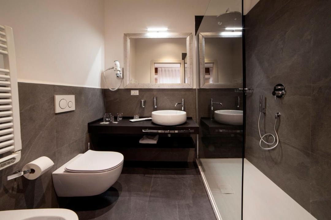 Photo of Bathroom in Verona City Centre