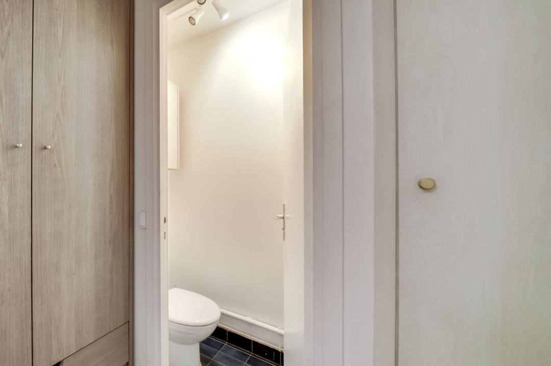 Photo of Bathroom in Montparnasse