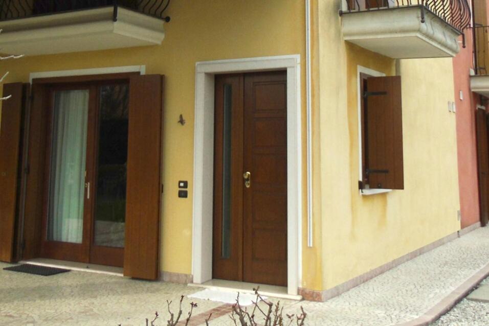 Photo of Others in Lissaro
