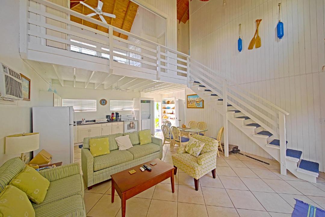 Photo of Livingroom in Spanish Wells