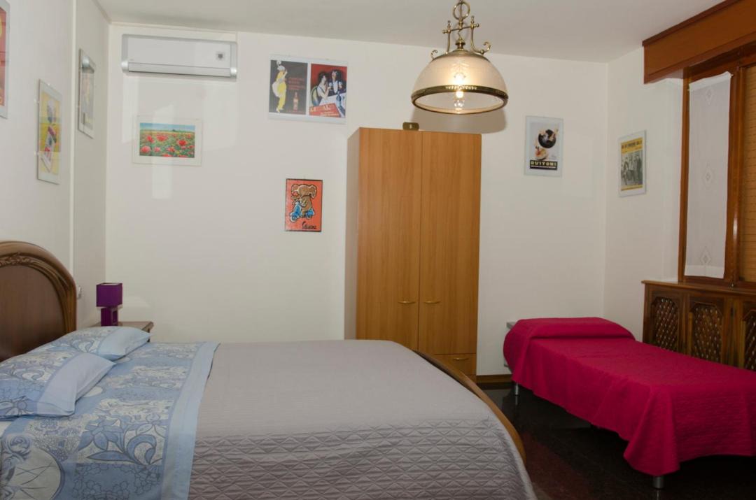 Photo of Bedroom in Peschiera del Garda
