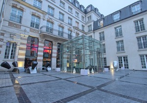 Kube Hotel Paris