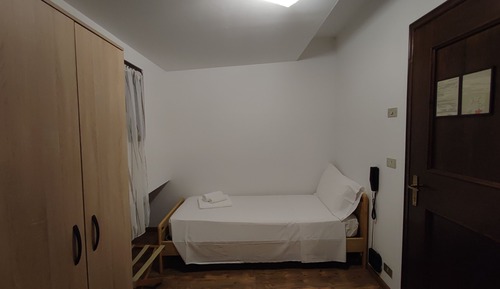 Economy Single Room