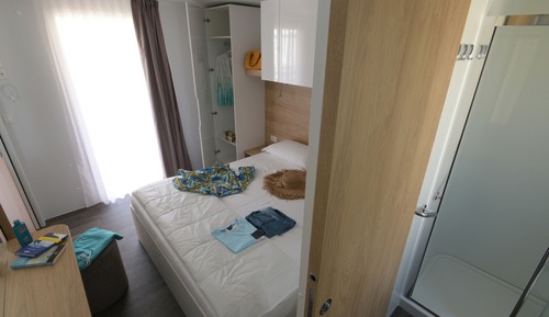 Executive Mobile Home, Beachside