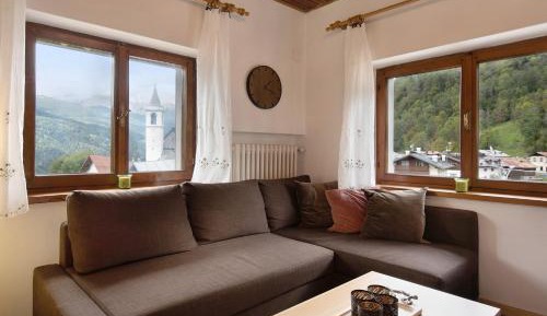 Three-Bedroom Premium Apartment with Balcony