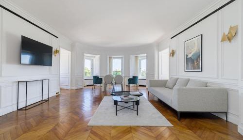 Three-Bedroom Apartment with View