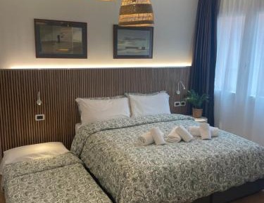 Large Double Room