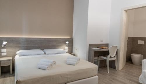 Deluxe Double or Twin Room with Garden View