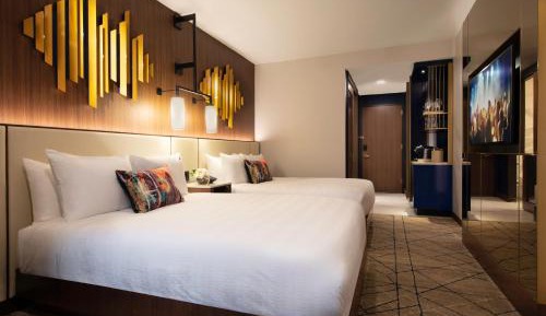 Standard Queen Room