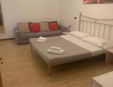 Double Room with Shared Bathroom