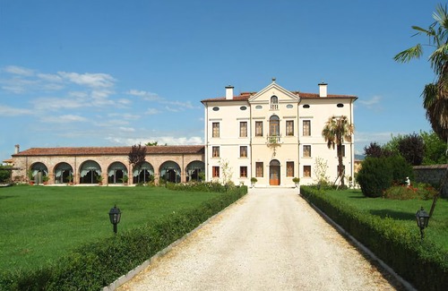 San Bonifacio Hotel | Villa Bongiovanni