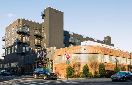 Greenpoint Hotel | The Box House Hotel