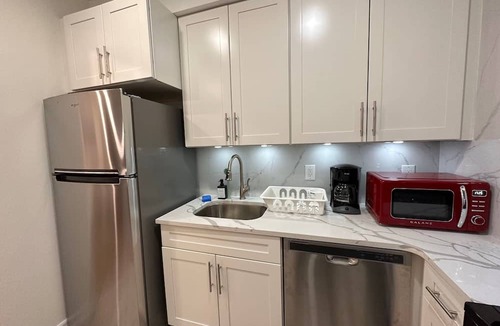 Flushing Chinatown Apartment | Brand New 1br - Linens Wi-Fi 3rd fl