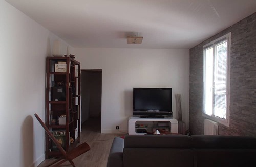 Pierrefitte-sur-Seine House | Petite Maison de Charme Tout Proche des Sites Olympiques !