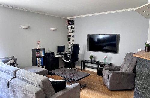 Le Port sous la Lune Apartment | Vrbo Property