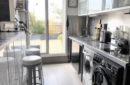 Quartier de la Roquette Apartment | Homerez - Paris Apartment with Terrace