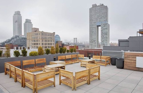 Williamsburg Apartment | Gorgeous 3-bedroom, 3 bedroom apt with deck, fitness room in welcoming Brooklyn