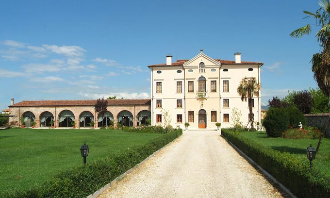 San Bonifacio Hotel | Villa Bongiovanni