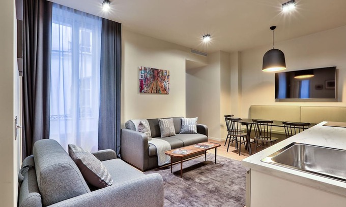 Quartier de la Monnaie Apartment | 139 - Urban Flat Duplex Saint-Germain