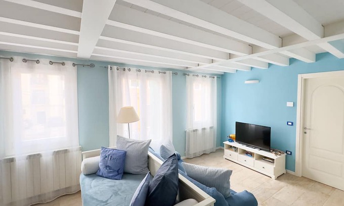 Chioggia Apartment | Chioggia 4U:Nuovo Centrale Fresco Top Comfort
